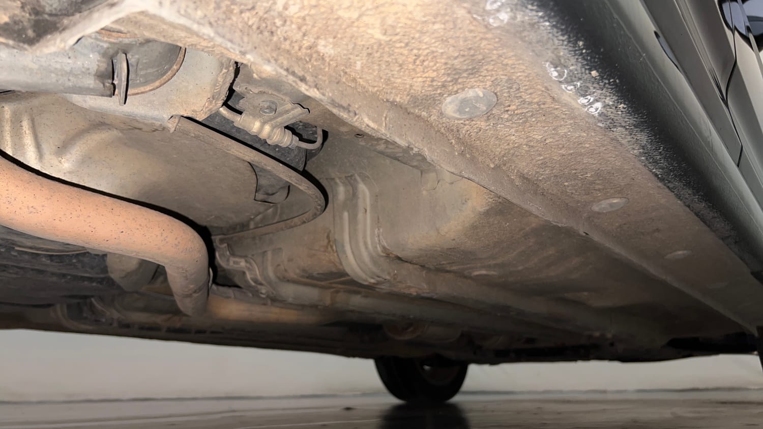 Used 2013 Hyundai Verna Fluidic 1.6 VTVT SX Petrol Manual extra REAR RIGHT UNDERBODY VIEW