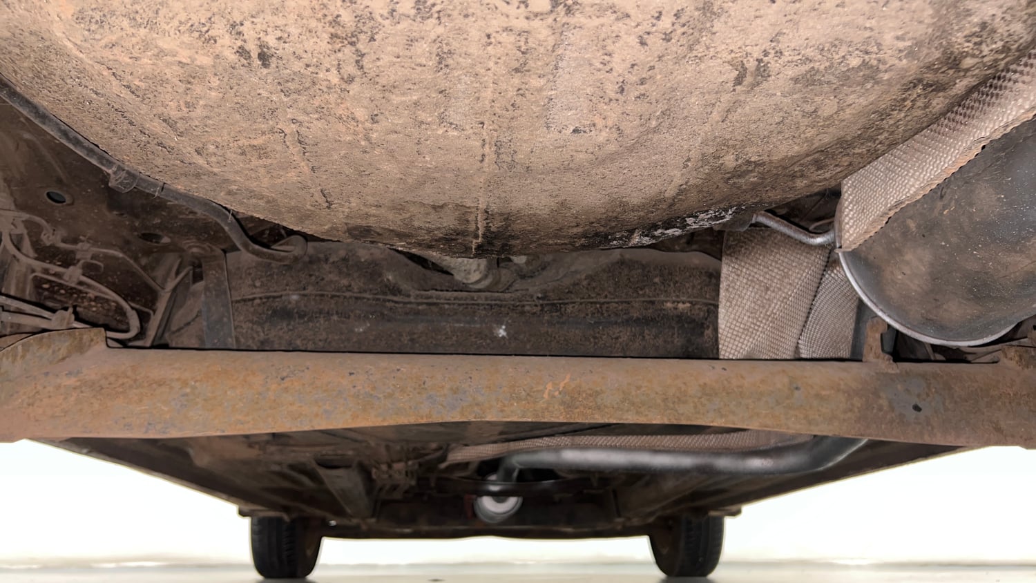 Used 2017 Ford Figo Titanium 1.5 Ti-VCT AT Petrol Automatic extra REAR UNDERBODY VIEW (TAKEN FROM REAR)
