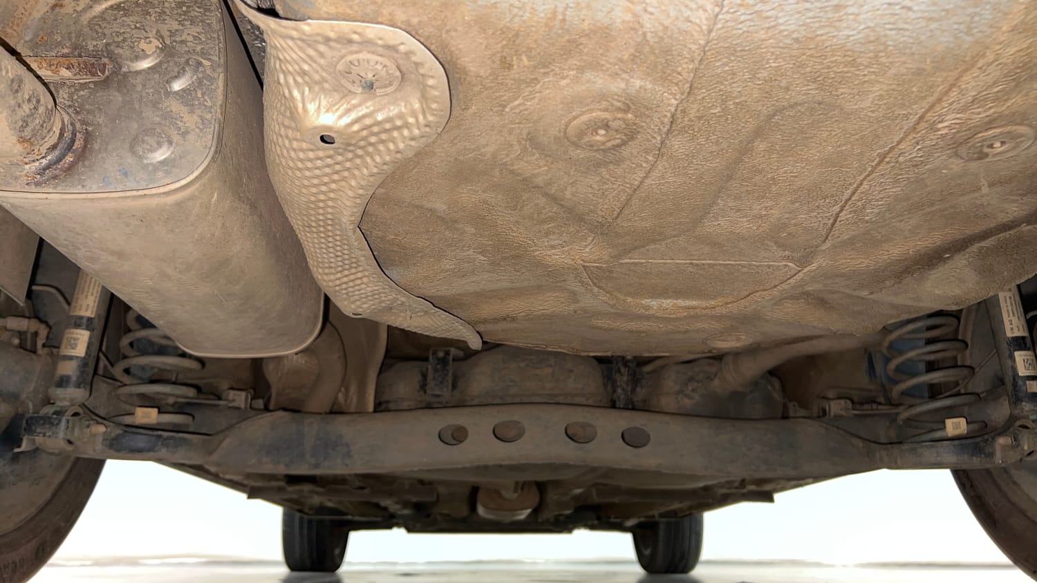 Used 2024 Volkswagen Virtus Comfortline 1.0 TSI MT Petrol Manual extra REAR UNDERBODY VIEW (TAKEN FROM REAR)