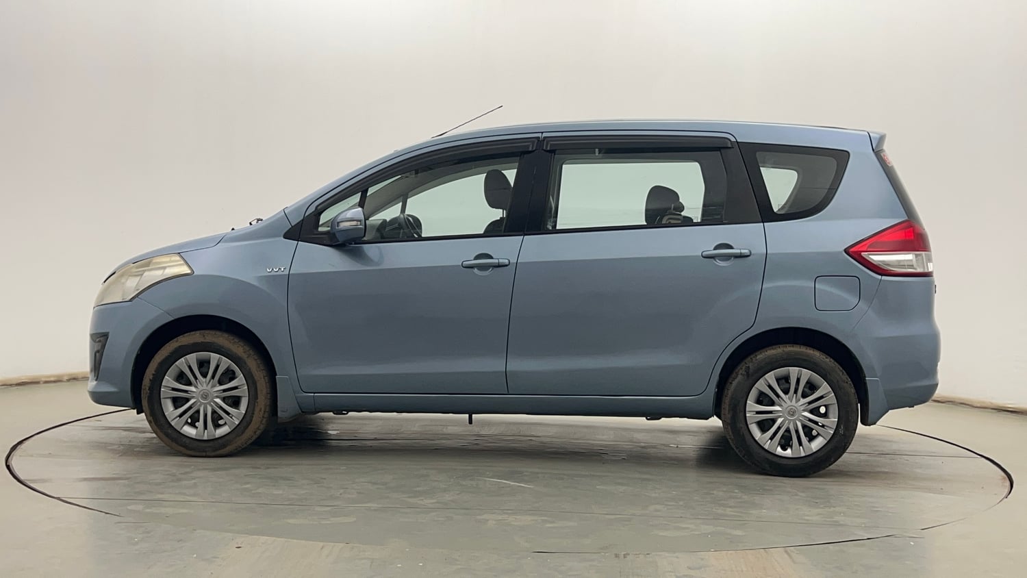 Used 2013 Maruti Suzuki Ertiga Vxi Petrol Manual exterior LEFT SIDE VIEW