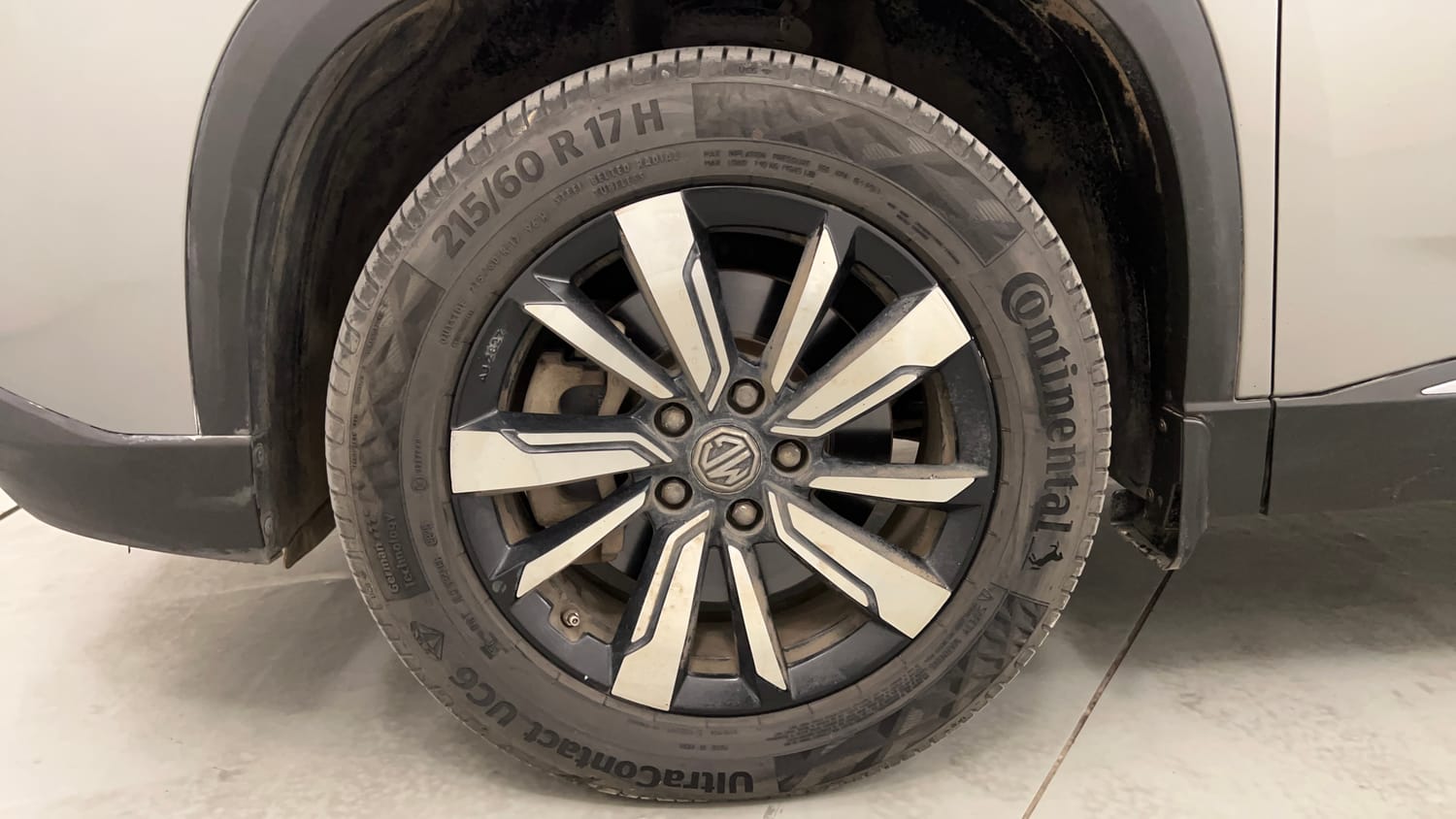 Used 2020 MG Motors Hector Sharp 1.5 DCT Petrol Petrol Automatic tyres LEFT FRONT TYRE RIM VIEW