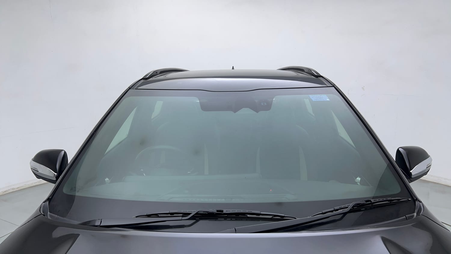 Used 2025 Kia Seltos GTX Plus 1.5 Turbo Petrol DCT Petrol Automatic exterior FRONT WINDSHIELD VIEW