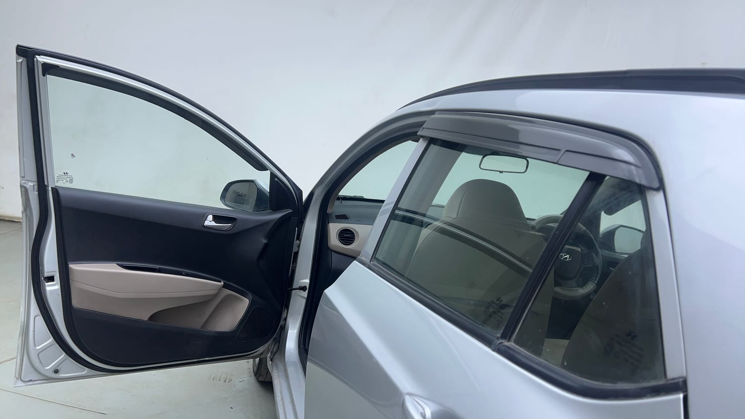 Used 2017 Hyundai Grand i10 Sportz 1.2 Kappa VTVT Petrol Manual interior LEFT FRONT DOOR OPEN VIEW