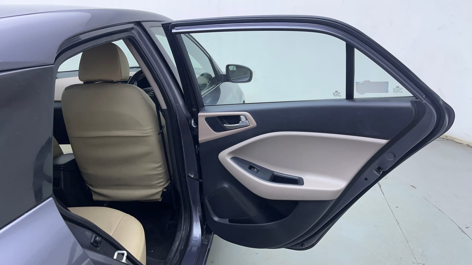 Used 2019 Hyundai Elite i20 Sportz Plus 1.2 Petrol Manual interior RIGHT REAR DOOR OPEN VIEW