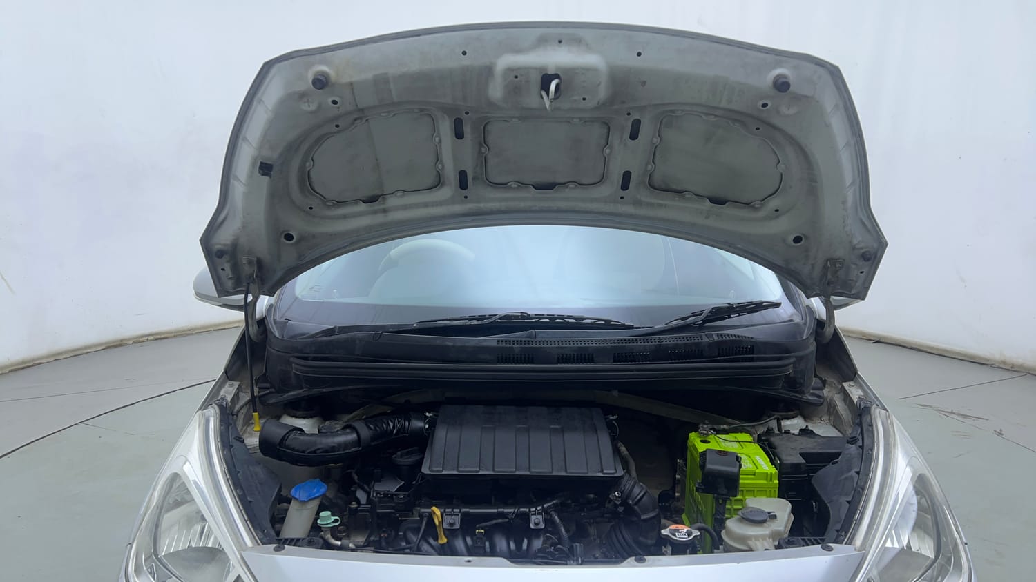 Used 2017 Hyundai Grand i10 Sportz 1.2 Kappa VTVT Petrol Manual engine ENGINE & BONNET OPEN FRONT VIEW