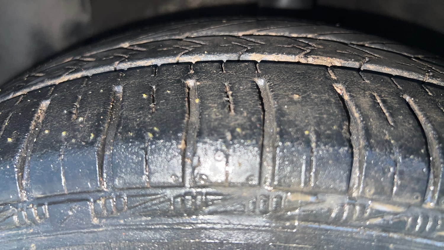 Used 2016 Hyundai Grand i10 Asta 1.2 Kappa VTVT Petrol Manual tyres LEFT FRONT TYRE TREAD VIEW