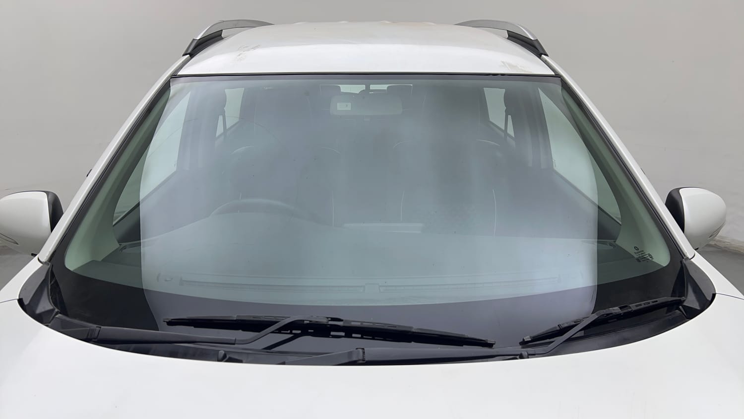 Used 2023 Maruti Suzuki XL6 Zeta MT CNG Cng Manual exterior FRONT WINDSHIELD VIEW