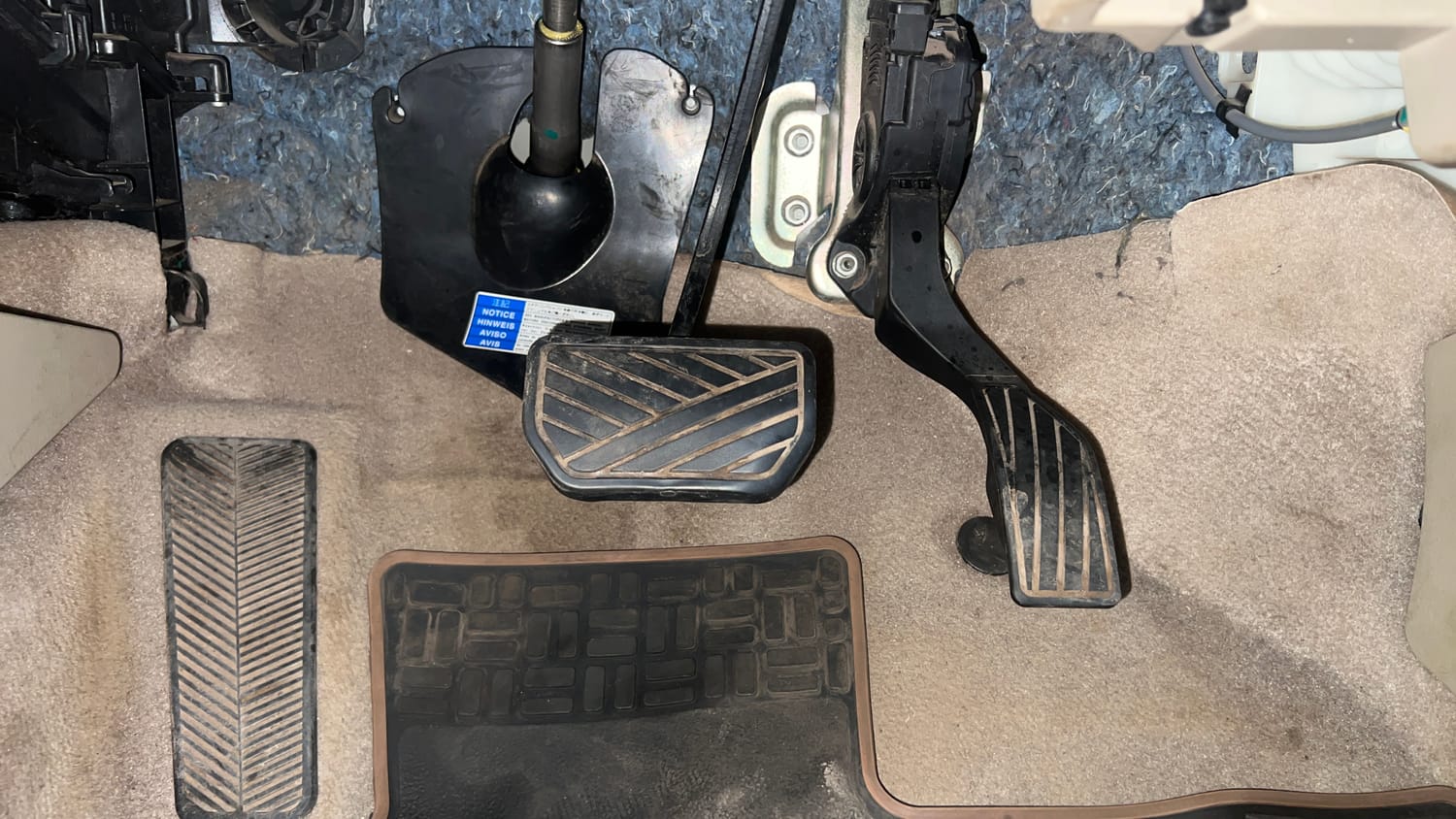 Used 2022 Maruti Suzuki Ciaz Zeta 1.5 AT Petrol Automatic interior PEDALS VIEW