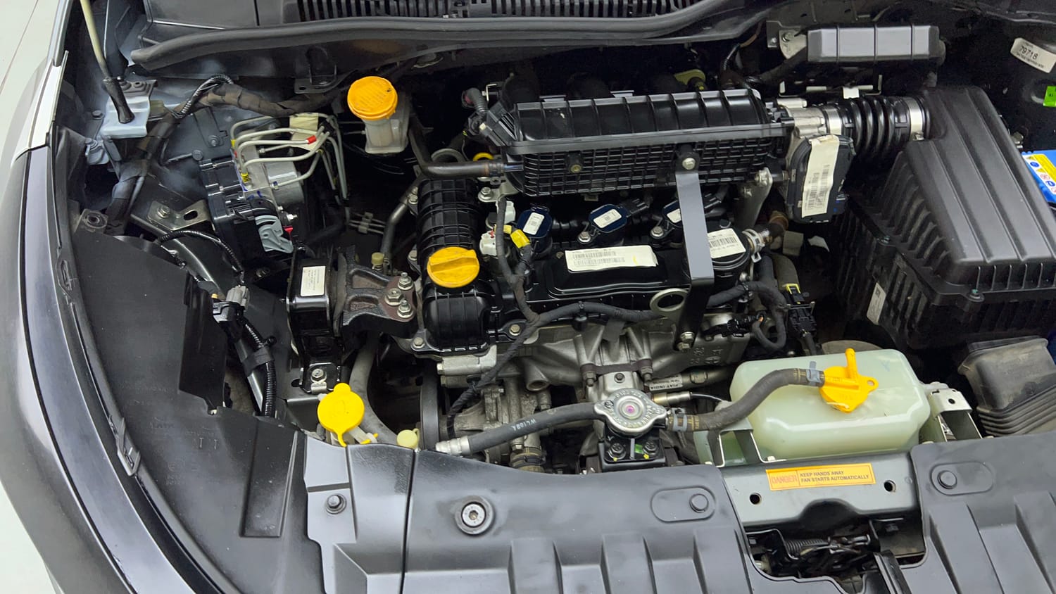 Used 2023 Tata Altroz XT Petrol Petrol Manual engine ENGINE RIGHT SIDE VIEW