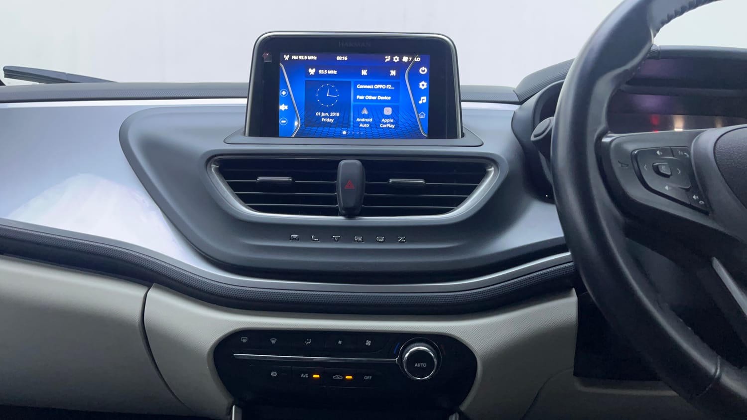Used 2024 Tata Altroz XZ Plus (S) iCNG Cng Manual interior MUSIC SYSTEM & AC CONTROL VIEW