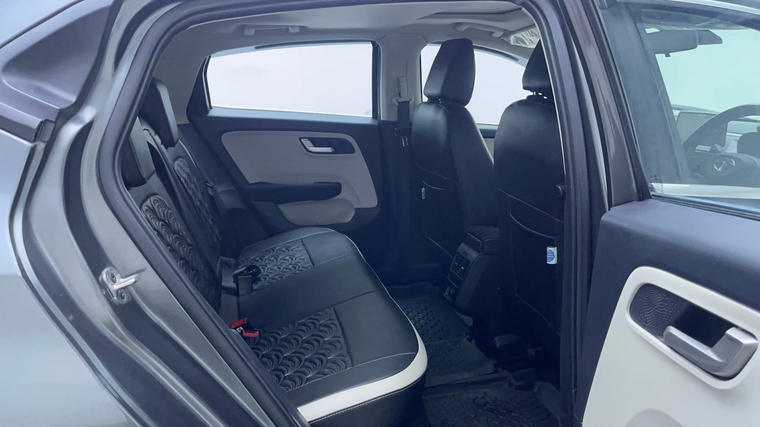 Used 2024 Tata Altroz XZ Plus (S) iCNG Cng Manual interior RIGHT SIDE REAR DOOR CABIN VIEW