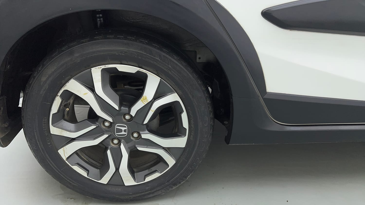 Used 2018 Honda WR-V VX MT Petrol Petrol Manual tyres RIGHT REAR TYRE RIM VIEW