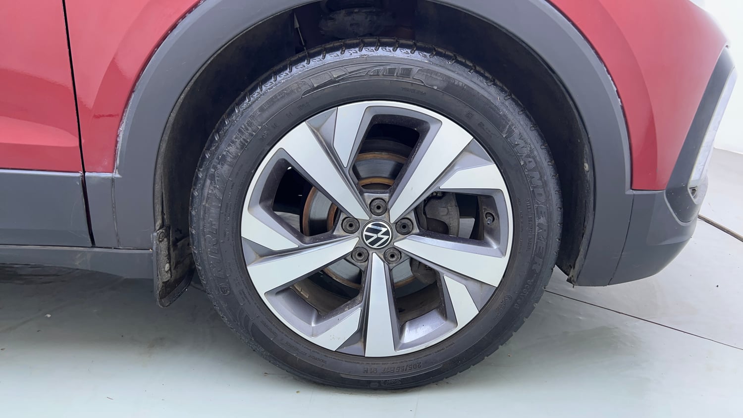Used 2023 Volkswagen Taigun Topline 1.0 TSI AT Petrol Automatic tyres RIGHT FRONT TYRE RIM VIEW