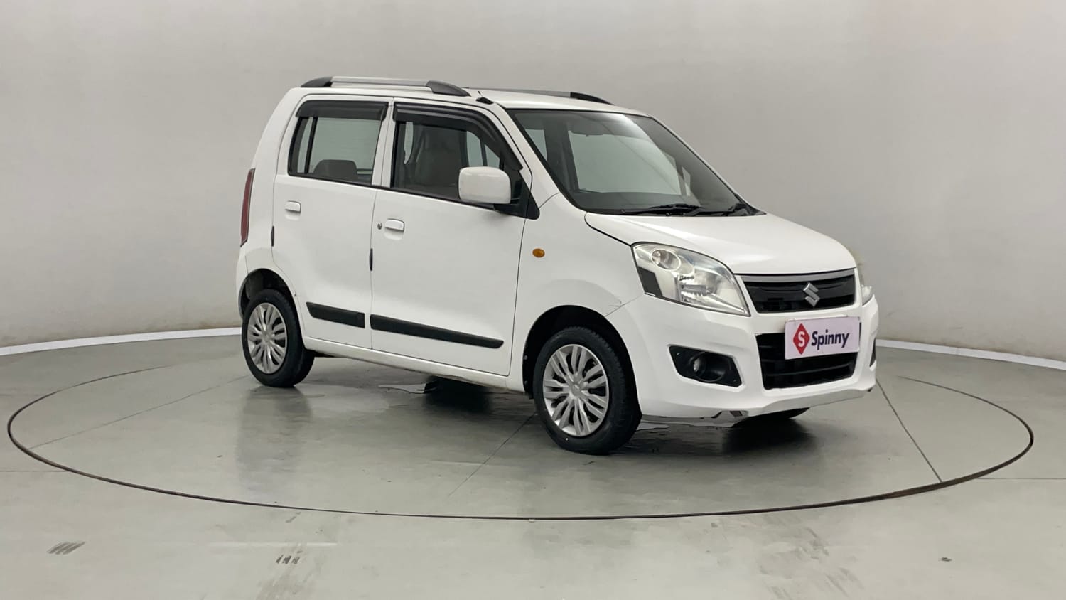 Used 2018 Maruti Suzuki Wagon R 1.0 VXI AMT Petrol Automatic exterior RIGHT FRONT CORNER VIEW