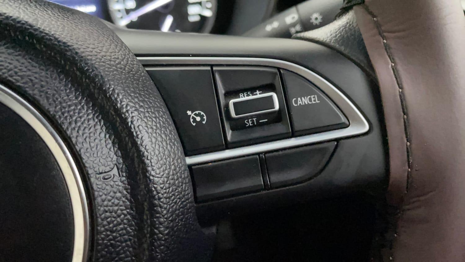 Used 2026 Maruti Suzuki Grand Vitara Delta Smart Hybrid Petrol Manual top_features Cruise control