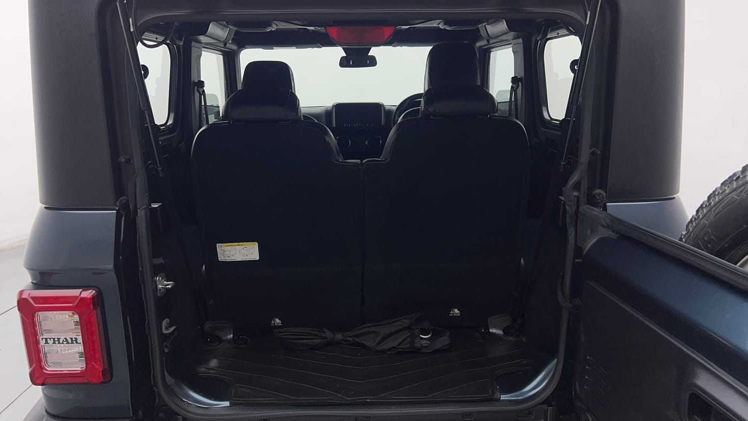 Used 2022 mahindra Thar LX Hard Top Petrol AT 4WD Petrol Automatic interior DICKY INSIDE VIEW