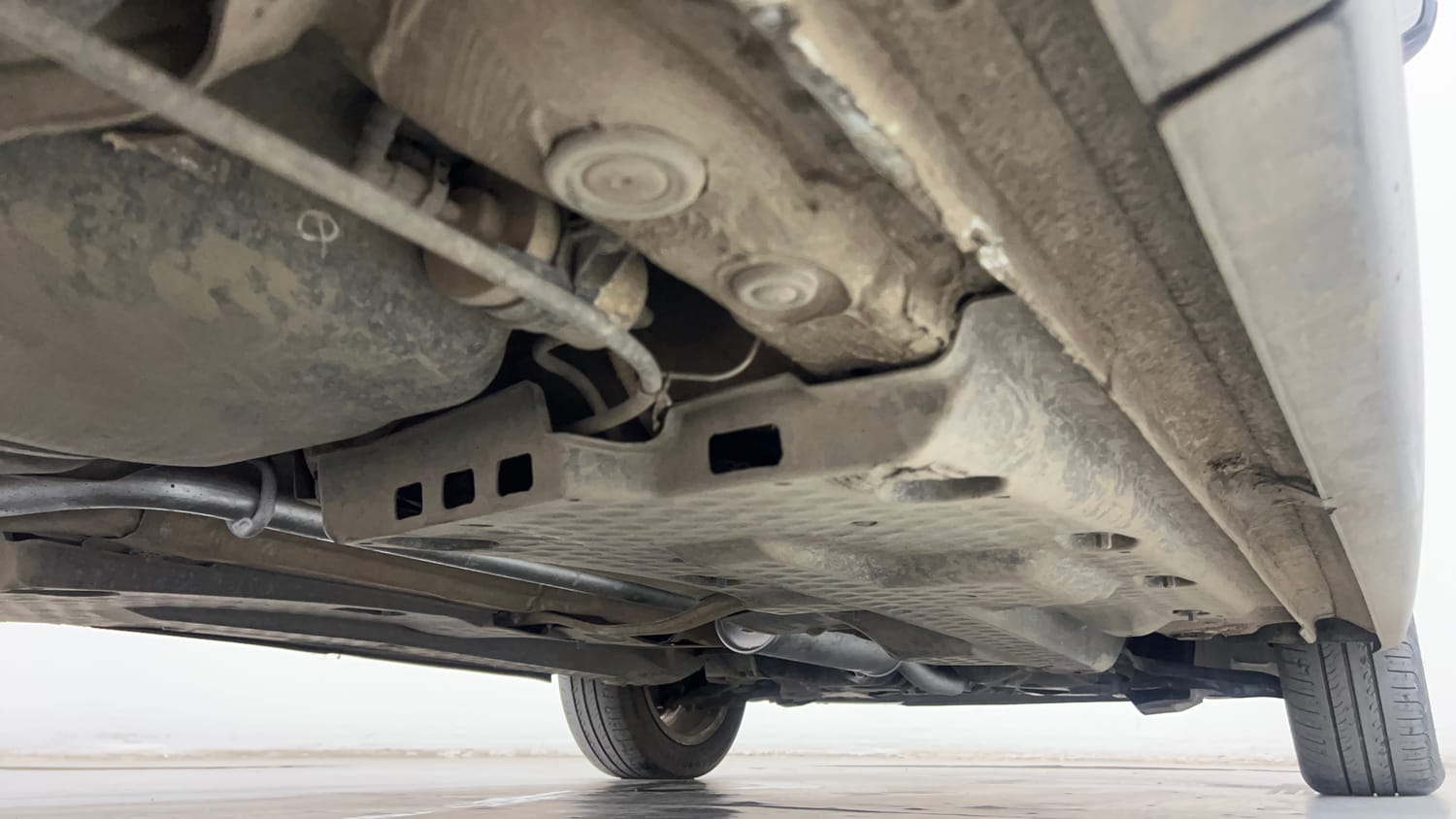 Used 2015 Volkswagen Polo Highline1.2L (P) Petrol Manual extra REAR RIGHT UNDERBODY VIEW