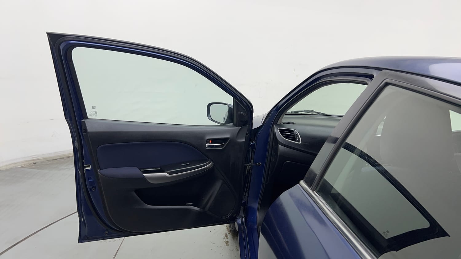 Used 2019 Maruti Suzuki Baleno Zeta Petrol Manual interior LEFT FRONT DOOR OPEN VIEW
