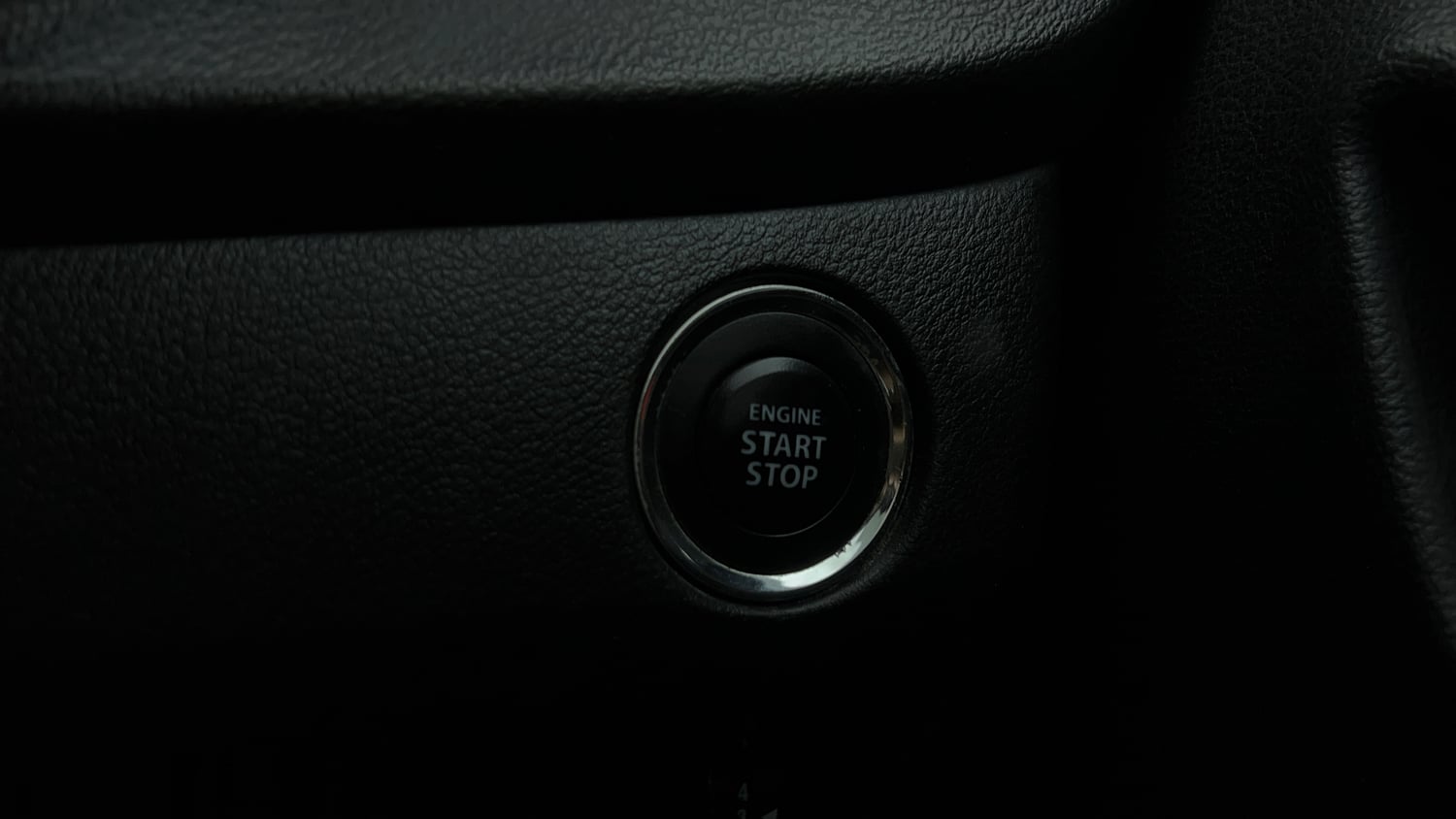 Used 2019 Maruti Suzuki Baleno Zeta Petrol Manual top_features Keyless start