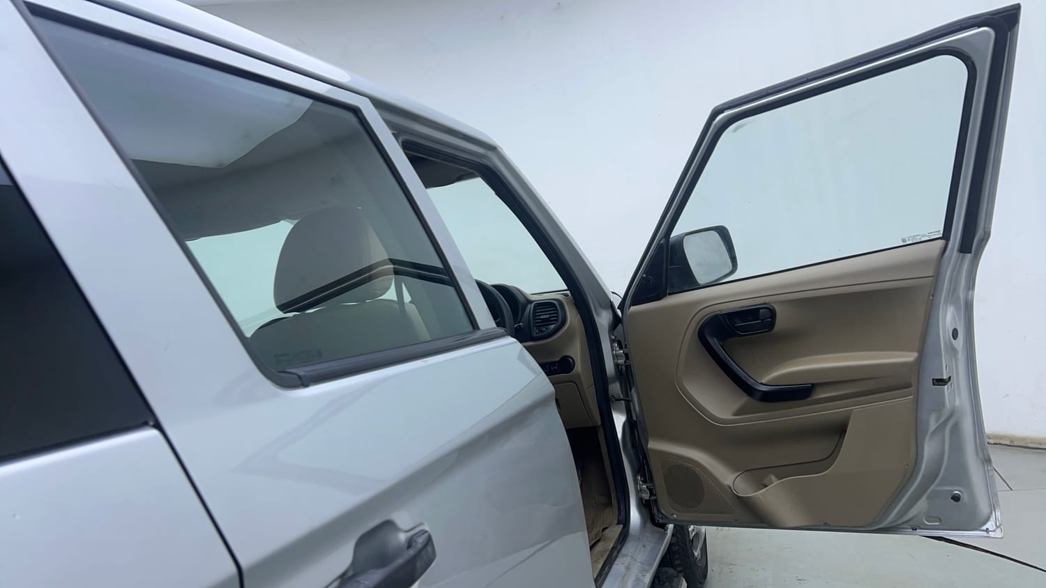 Used 2016 Mahindra TUV300 T4 Plus Diesel Manual interior RIGHT FRONT DOOR OPEN VIEW