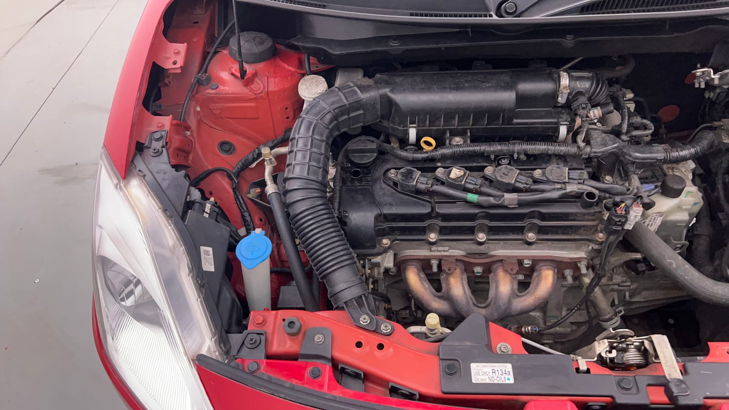 Used 2020 Maruti Suzuki Swift ZXi AMT Petrol Automatic engine ENGINE RIGHT SIDE VIEW