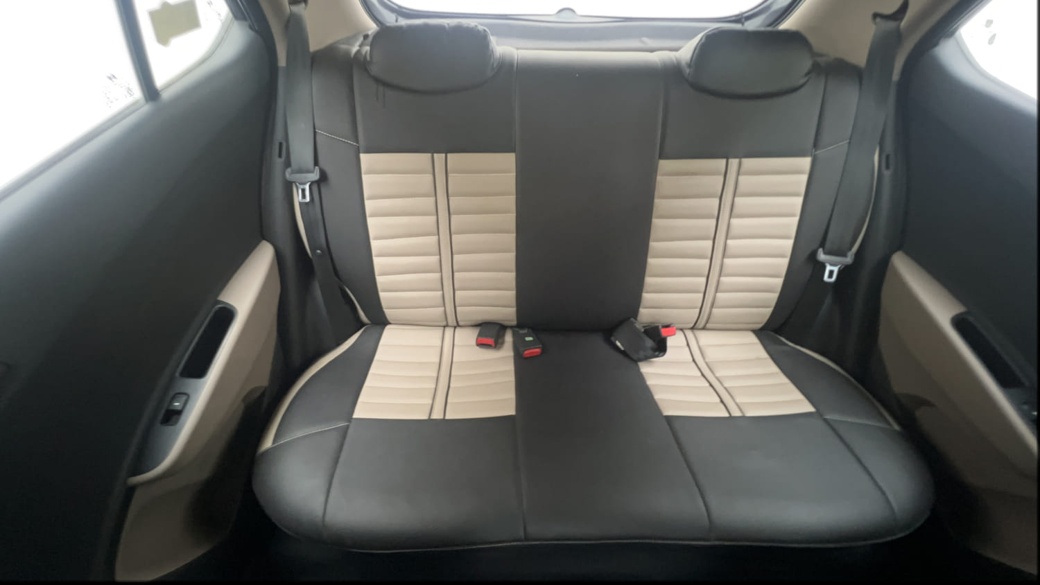 Used 2018 Hyundai Grand i10 Magna 1.2 Kappa VTVT Petrol Manual interior REAR SEAT CONDITION VIEW