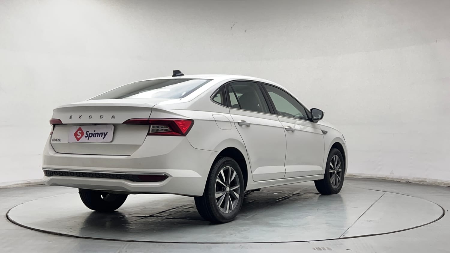 Used 2022 Skoda Slavia Style 1.0L TSI AT Petrol Automatic exterior RIGHT REAR CORNER VIEW