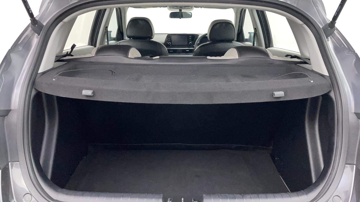 Used 2024 Hyundai i20 Sportz (O) 1.2 IVT Petrol Automatic interior DICKY INSIDE VIEW