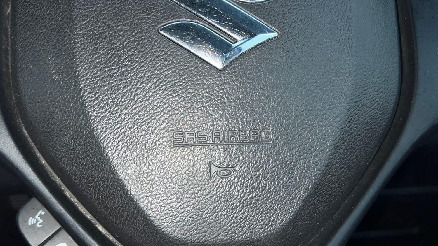 Used 2019 Maruti Suzuki Baleno Zeta Petrol Manual top_features Airbags
