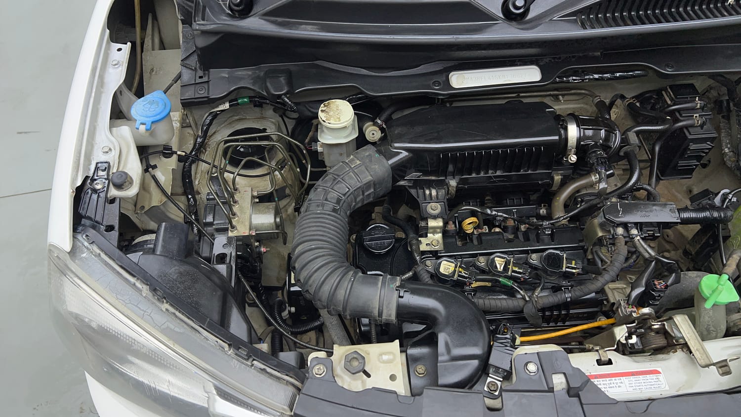 Used 2020 Maruti Suzuki S-Presso VXi Petrol Manual engine ENGINE RIGHT SIDE VIEW