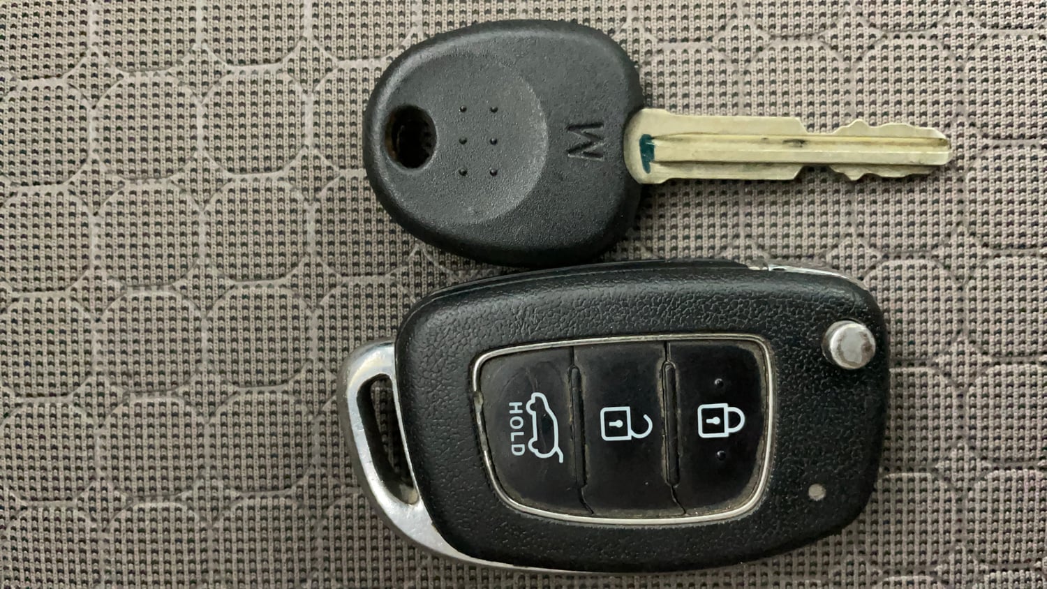 Used 2017 Hyundai Elite i20 Sportz 1.4 CRDI Diesel Manual extra CAR KEY VIEW