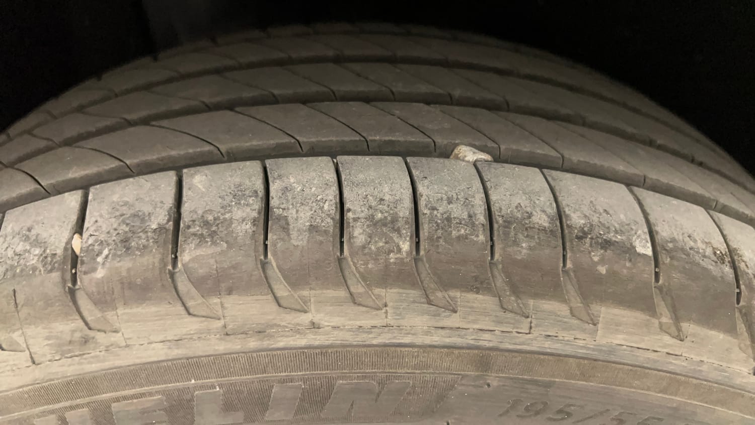 Used 2019 Toyota Glanza V Petrol Manual tyres RIGHT REAR TYRE TREAD VIEW