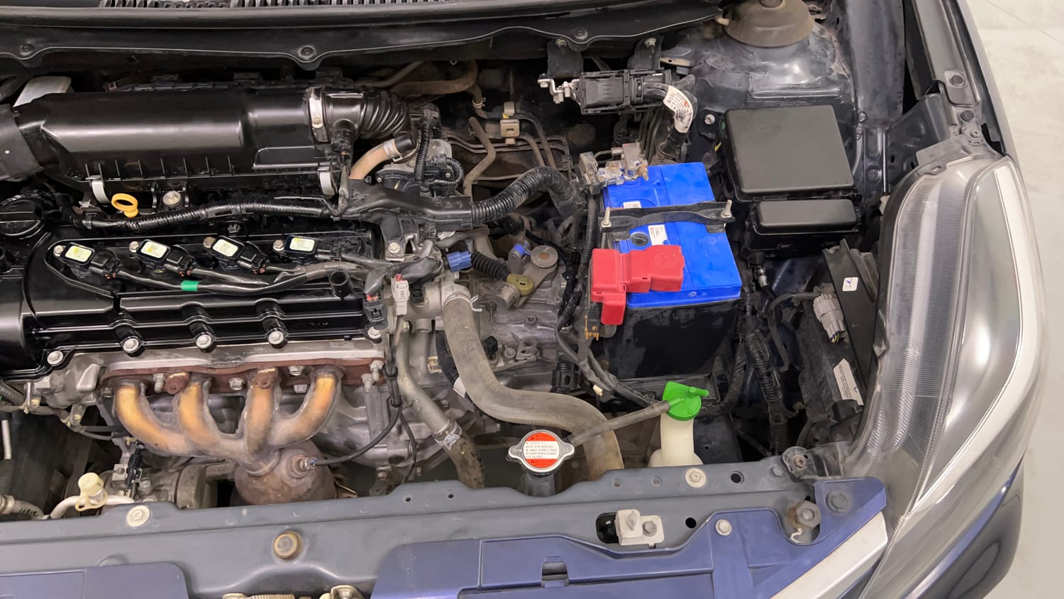 Used 2019 Toyota Glanza V Petrol Manual engine ENGINE LEFT SIDE VIEW