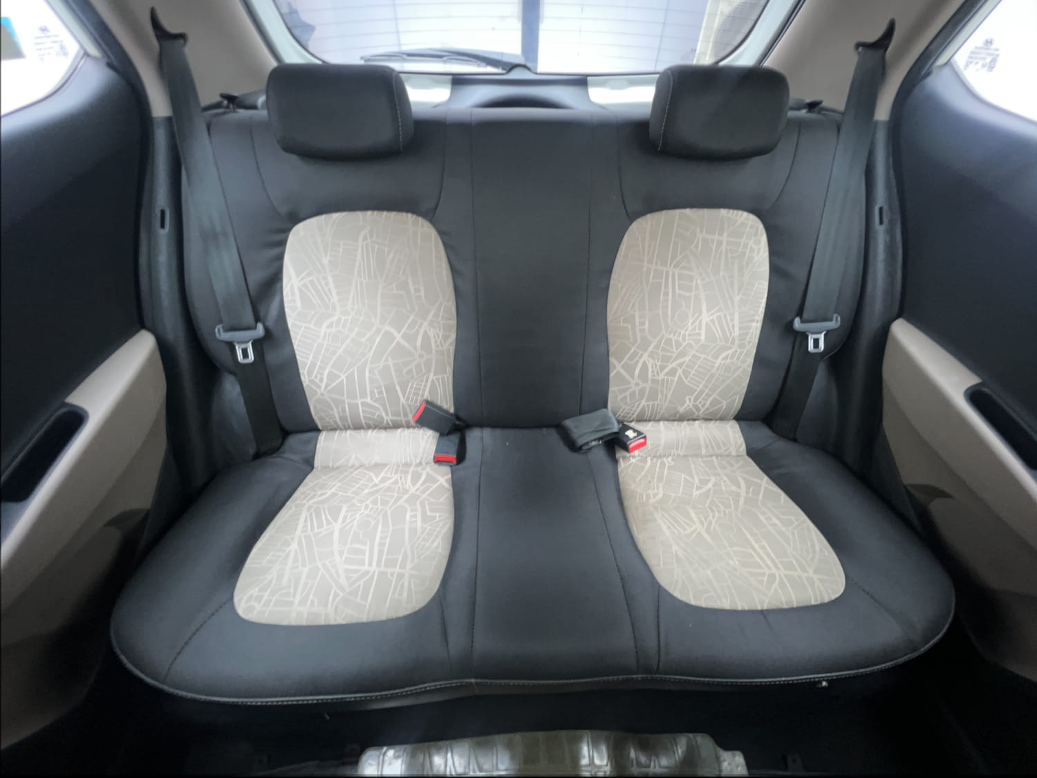 Used 2016 Hyundai Grand i10 Asta 1.2 Kappa VTVT Petrol Manual interior REAR SEAT CONDITION VIEW