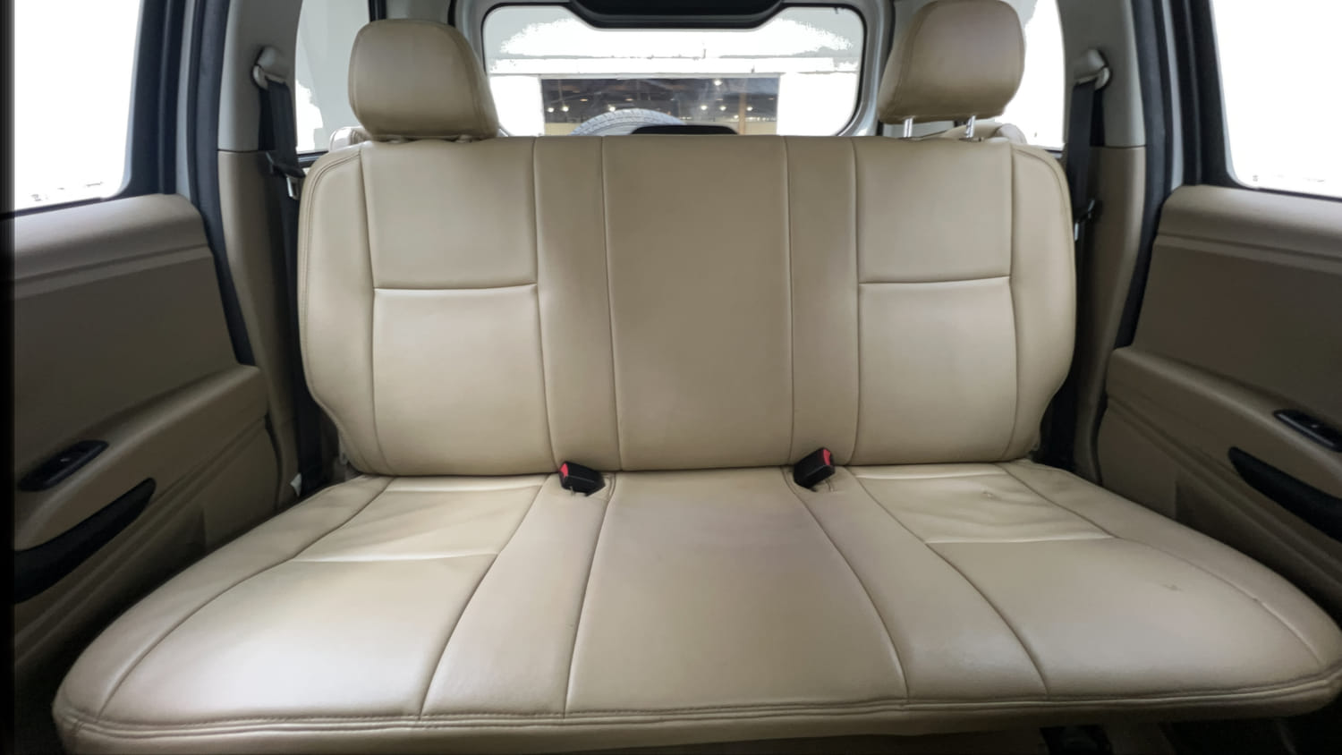 Used 2016 Mahindra TUV300 T4 Plus Diesel Manual interior REAR SEAT CONDITION VIEW