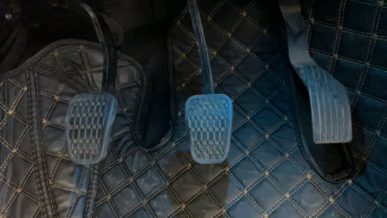 Used 2023 Tata Altroz XZ Plus (O) (S) iCNG Cng Manual interior PEDALS VIEW