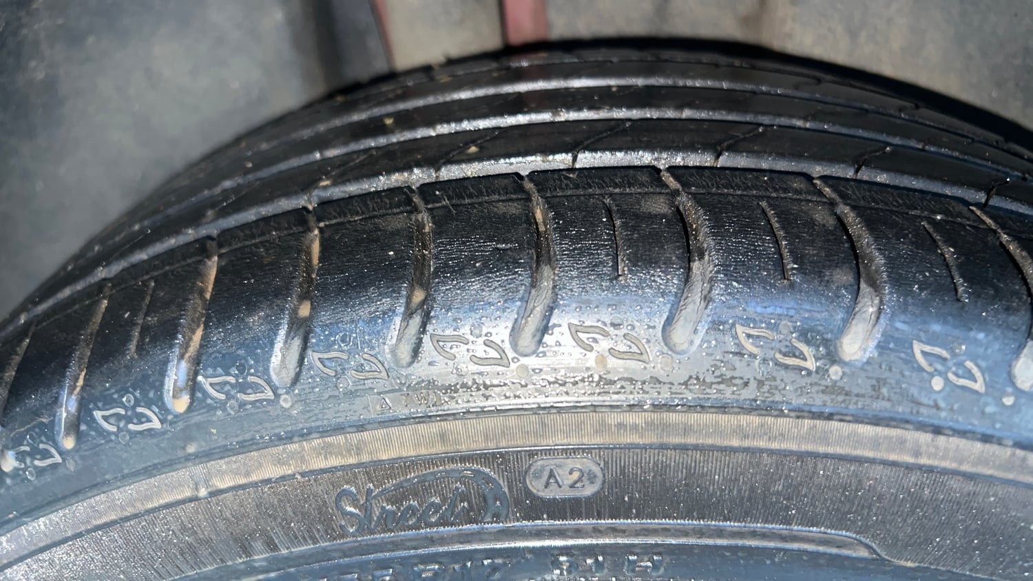 Used 2023 Volkswagen Taigun Topline 1.0 TSI AT Petrol Automatic tyres RIGHT REAR TYRE TREAD VIEW