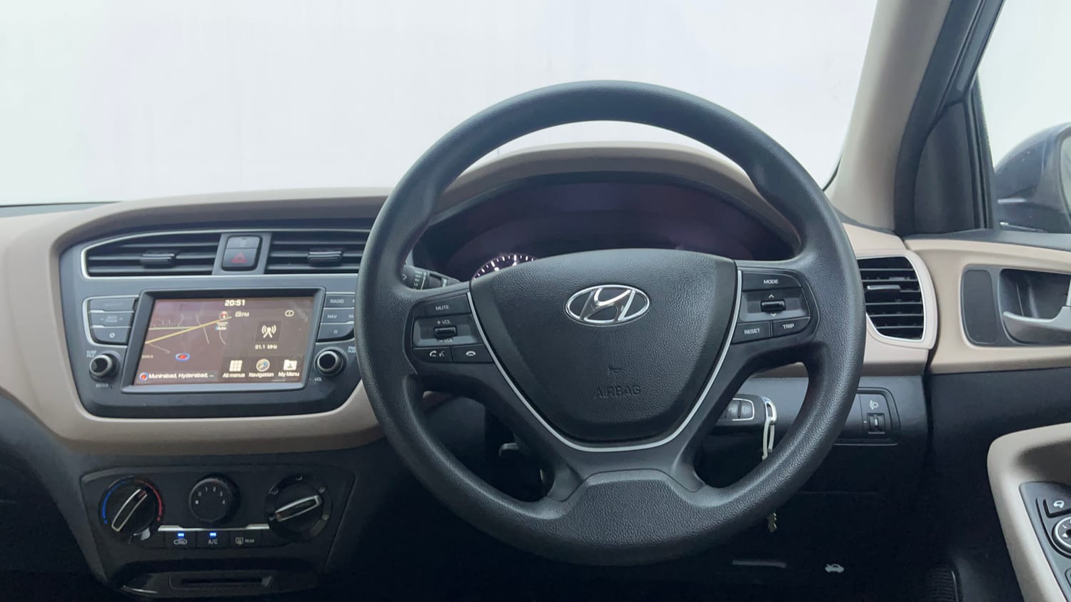 Used 2019 Hyundai Elite i20 Sportz Plus 1.2 Petrol Manual interior STEERING VIEW