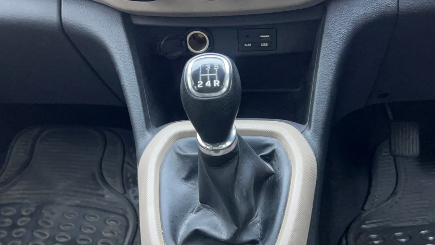Used 2016 Hyundai Grand i10 Asta 1.2 Kappa VTVT Petrol Manual interior GEAR  KNOB VIEW