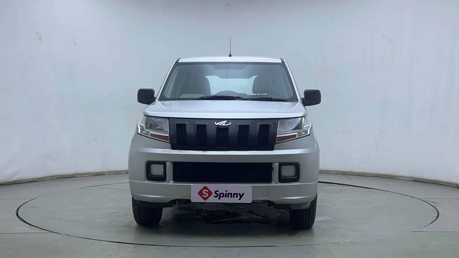 Used 2016 Mahindra TUV300 T4 Plus Diesel Manual exterior FRONT VIEW