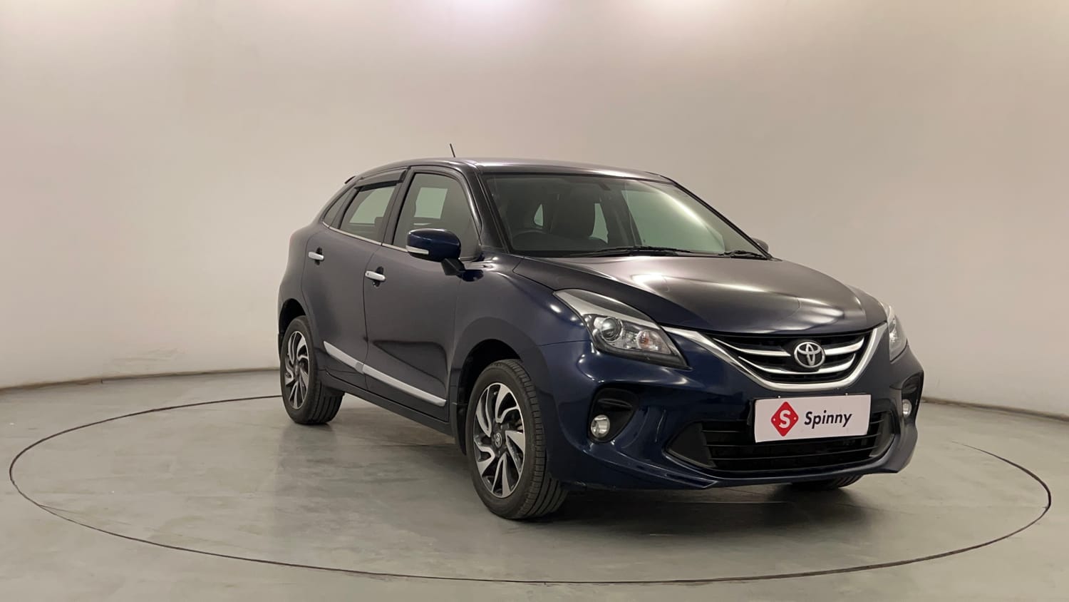 Used 2019 Toyota Glanza V Petrol Manual exterior RIGHT FRONT CORNER VIEW