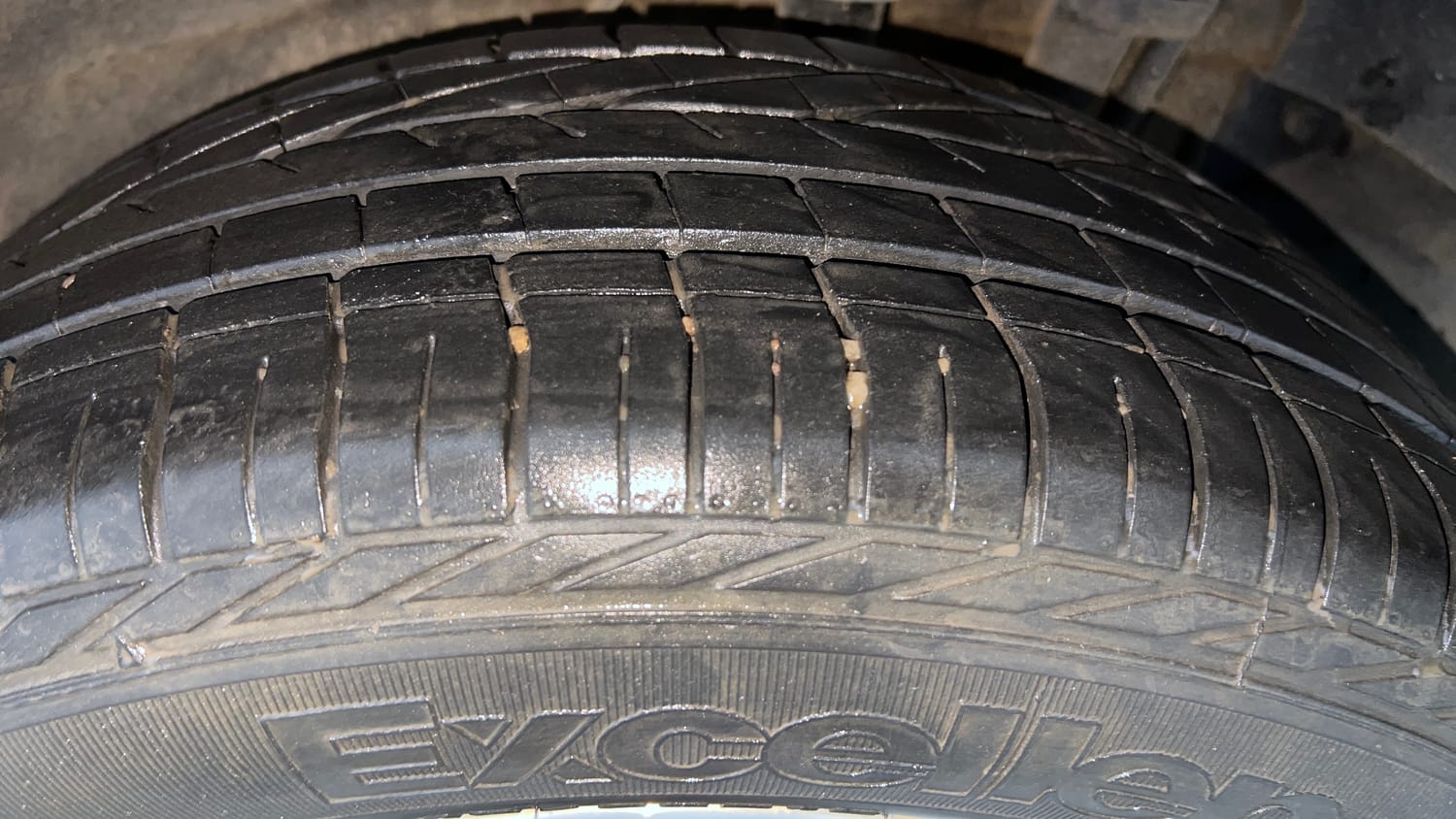 Used 2021 Tata Nexon XZ Plus Petrol Manual tyres LEFT REAR TYRE TREAD VIEW