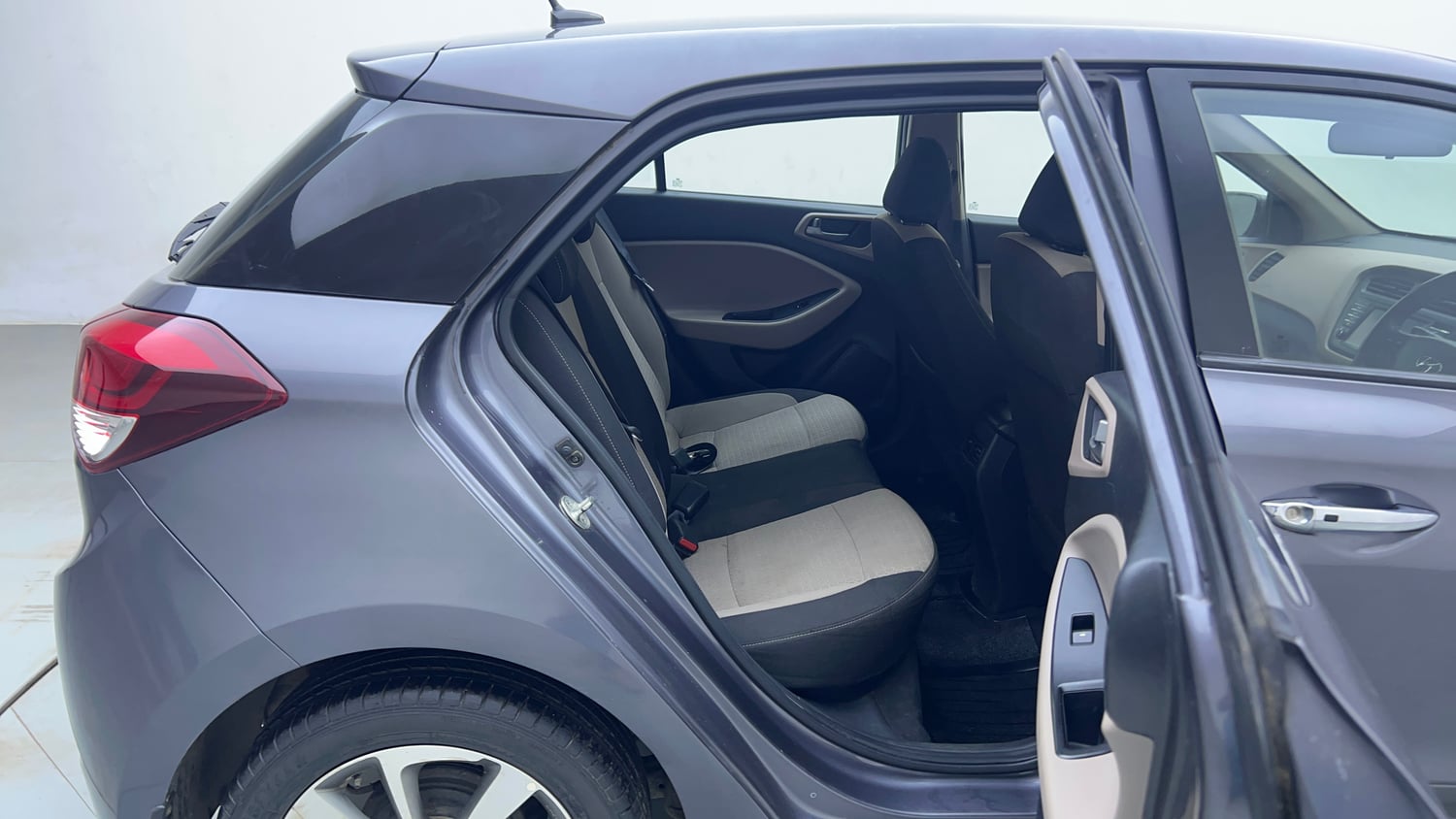 Used 2017 Hyundai Elite i20 Asta 1.2 (O) Petrol Manual interior RIGHT SIDE REAR DOOR CABIN VIEW