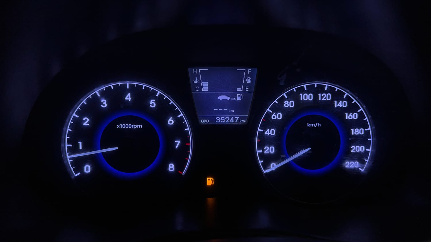 Used 2013 Hyundai Verna Fluidic 1.6 VTVT SX Petrol Manual interior CLUSTERMETER VIEW