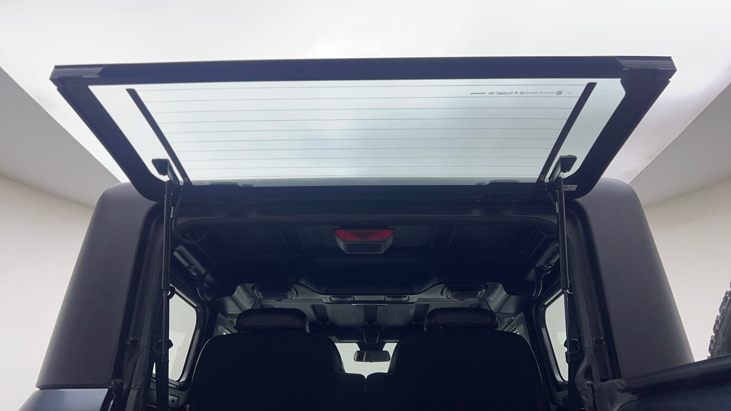 Used 2022 mahindra Thar LX Hard Top Petrol AT 4WD Petrol Automatic interior DICKY DOOR OPEN VIEW