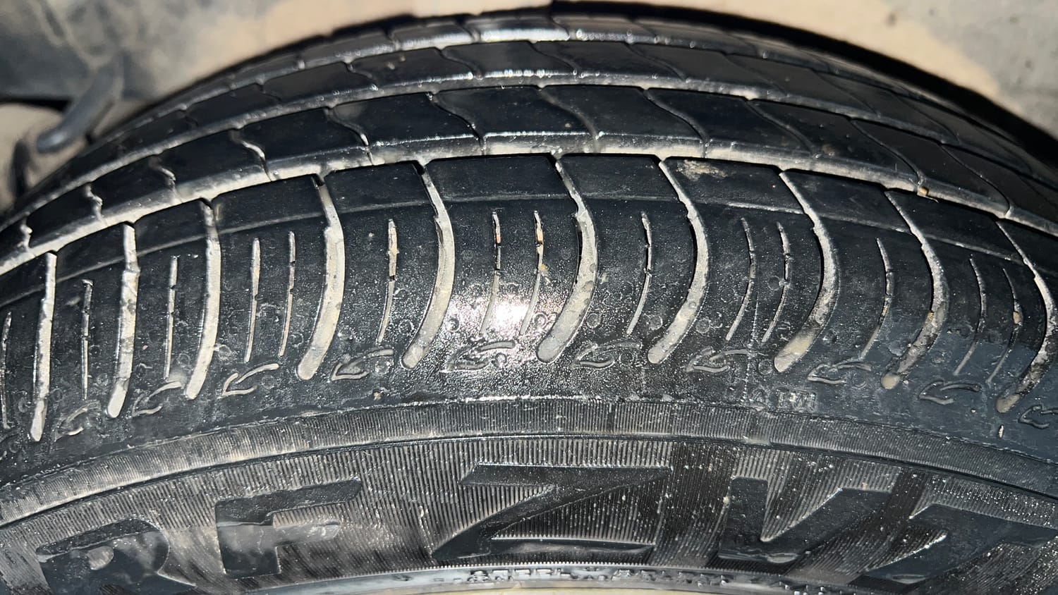 Used 2018 Maruti Suzuki Celerio VXi CNG Cng Manual tyres RIGHT REAR TYRE TREAD VIEW