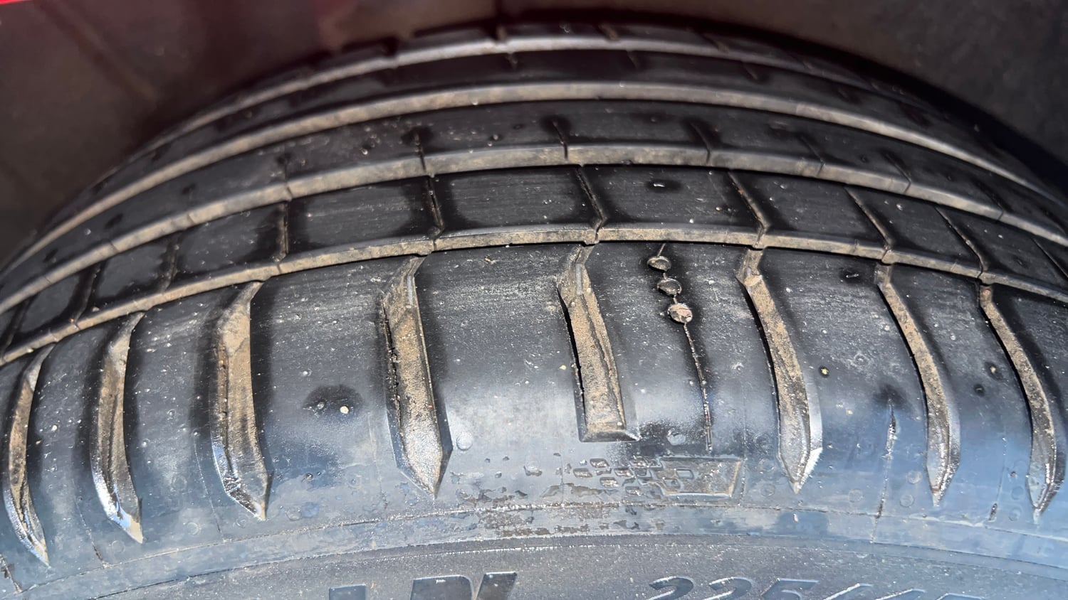 Used 2017 Audi A4 30 TFSI Technology Pack Petrol Automatic tyres RIGHT REAR TYRE TREAD VIEW