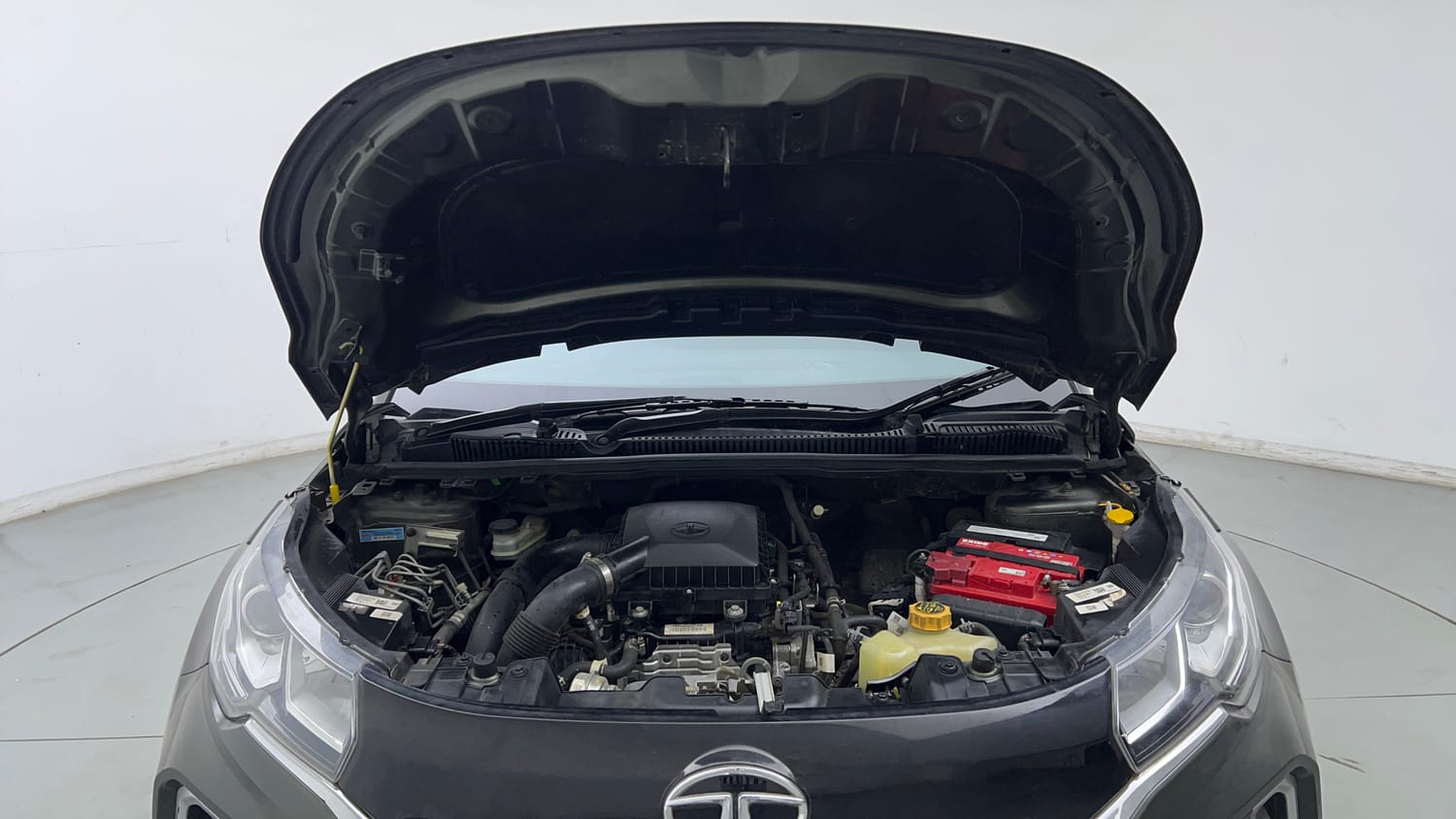 Used 2021 Tata Nexon XZ Plus Petrol Manual engine ENGINE & BONNET OPEN FRONT VIEW