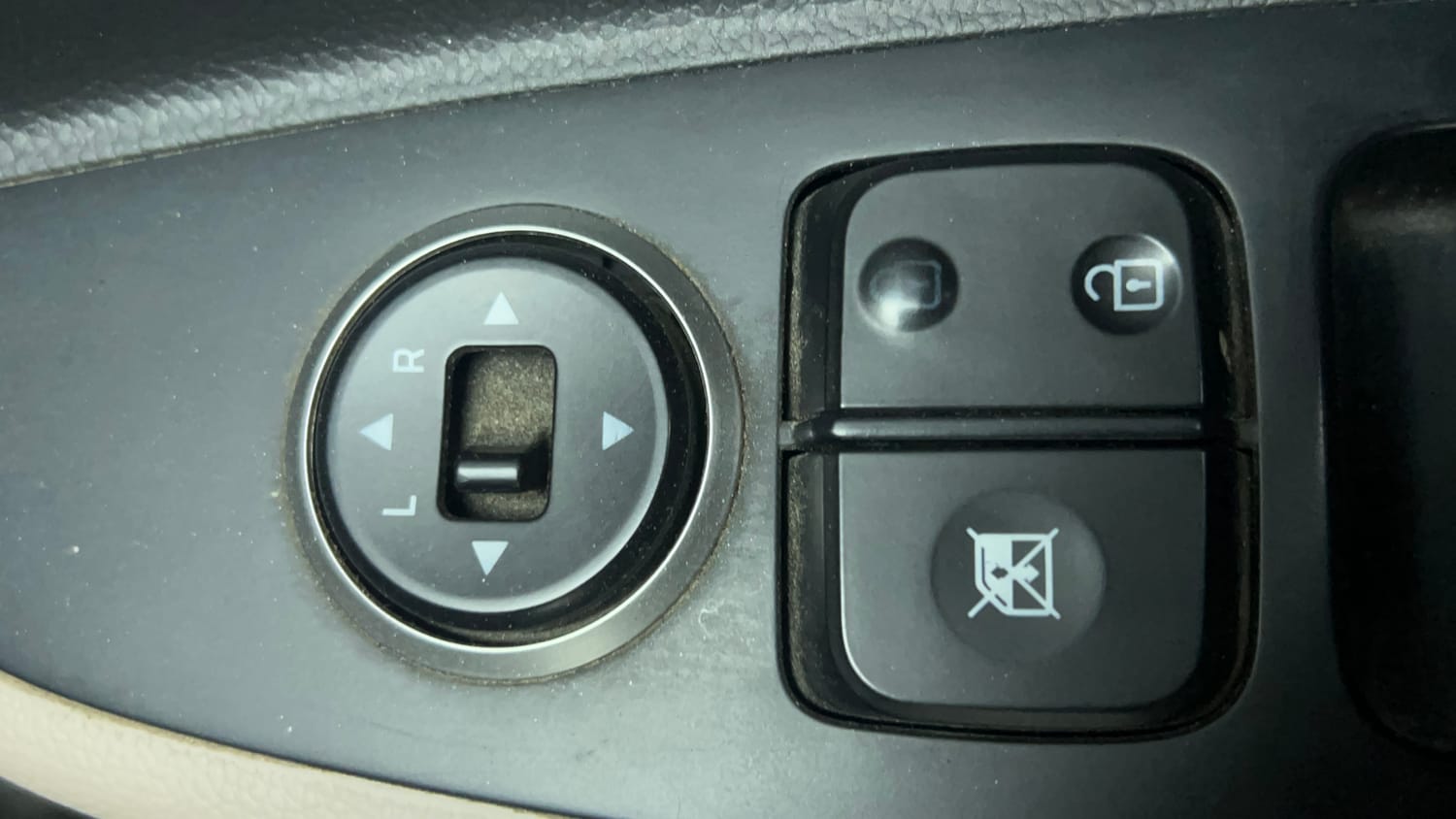 Used 2018 Hyundai Grand i10 Magna 1.2 Kappa VTVT Petrol Manual top_features Adjustable ORVM
