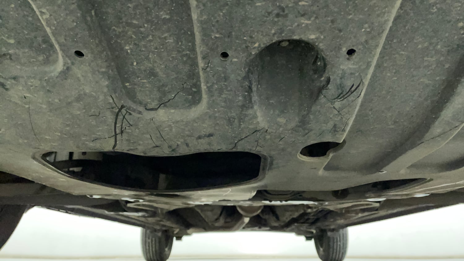 Used 2021 Hyundai Venue S Plus 1.2 Petrol Petrol Manual extra FRONT LEFT UNDERBODY VIEW